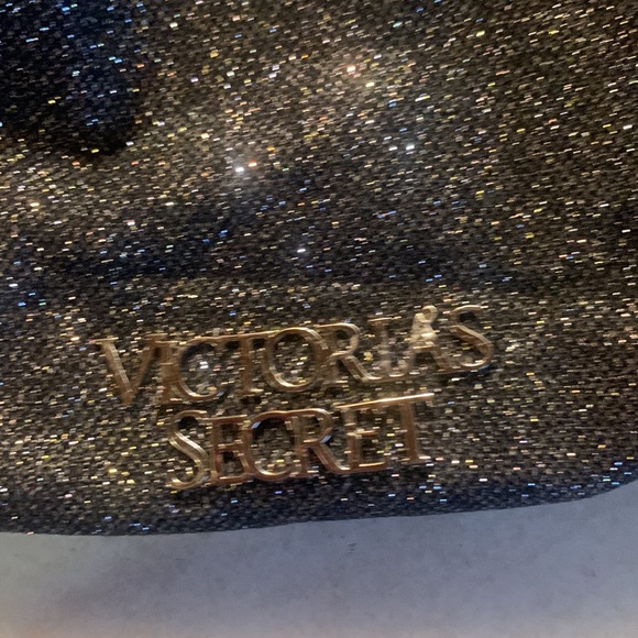 Victoria secret bag never used with wings pendent!!!!! - Picture 6 of 6